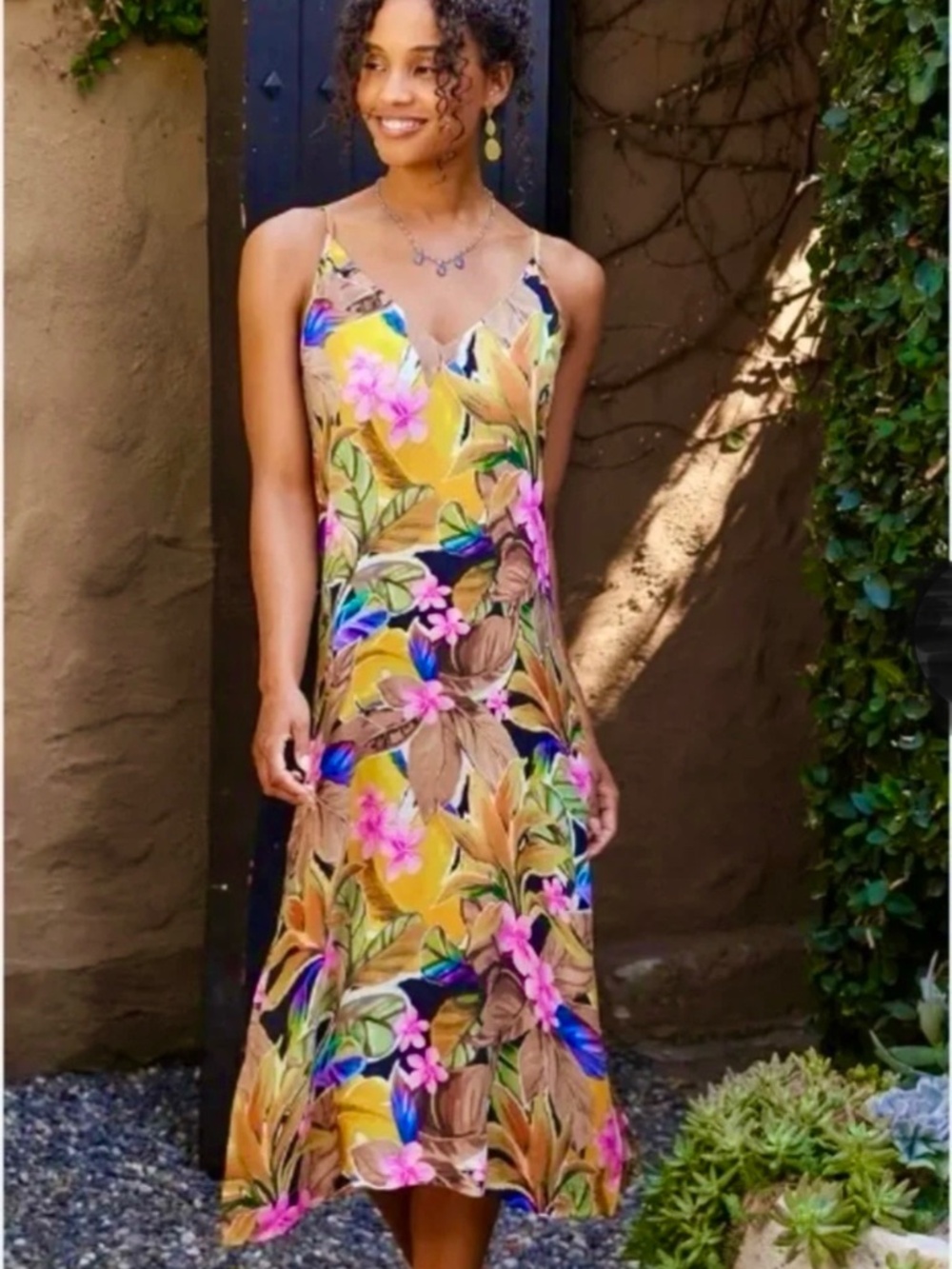 Karen Kane tropical floral Hawaiian print flowy dress